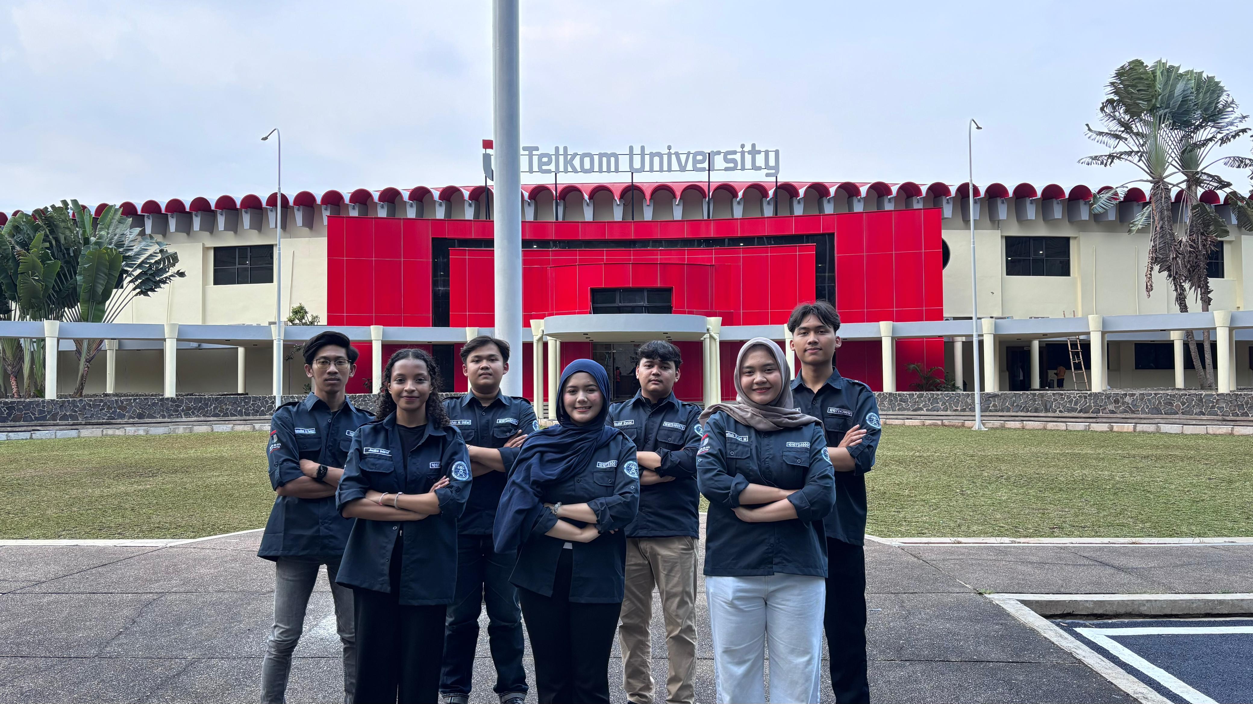 Divisi Creative Information